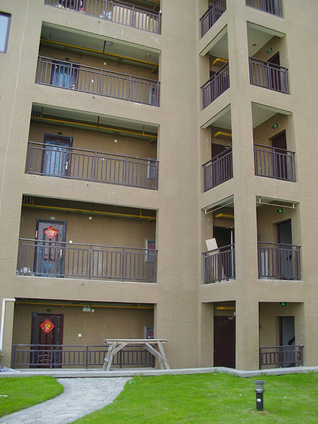 <a href=http://chinadenli.net/hangye/yangtaihulan/ target=_blank class=infotextkey>鋅鋼陽臺護(hù)欄</a>品牌哪家好價(jià)格便宜？