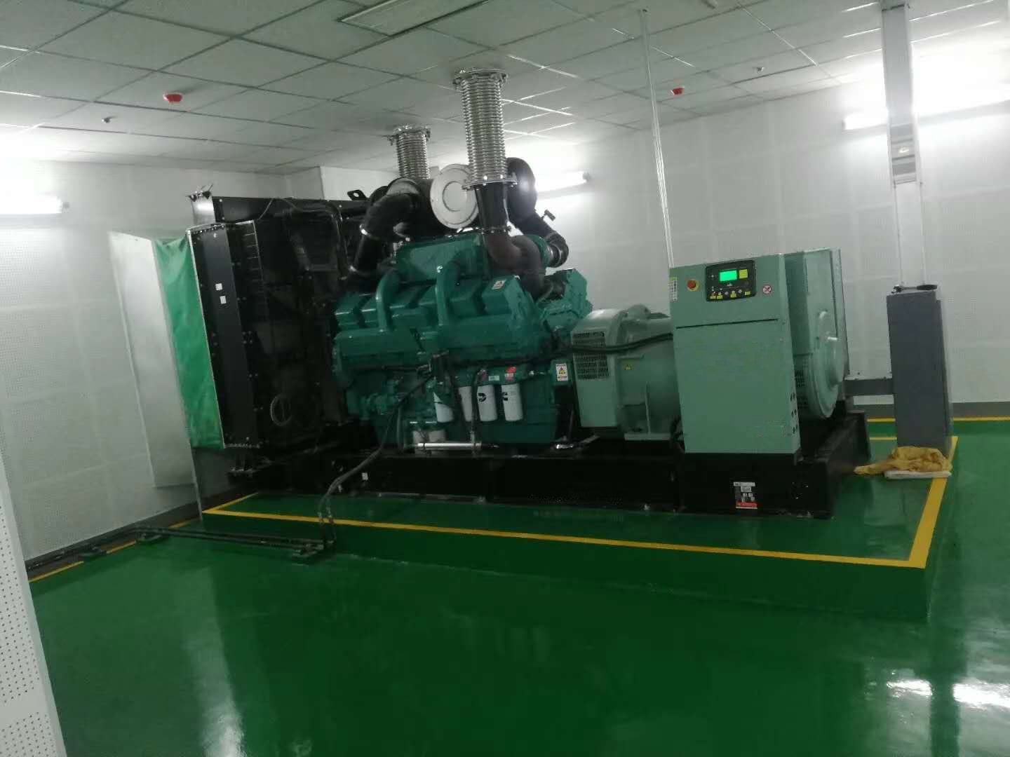 柴油發(fā)電機(jī)組機(jī)房