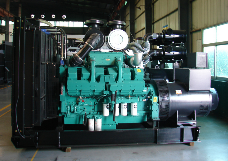 康明斯發(fā)電機公司共享發(fā)電機檢查后如何組裝。