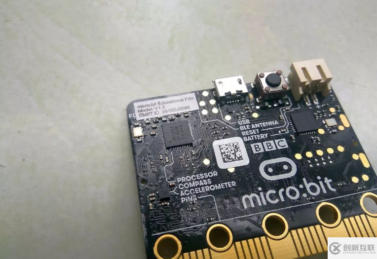 如何進(jìn)行新舊版本microbit上使用的傳感器對比