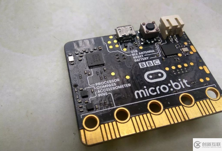 如何進(jìn)行新舊版本microbit上使用的傳感器對比