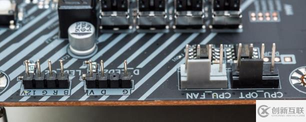 計算機中cpu opt指的是什么接口